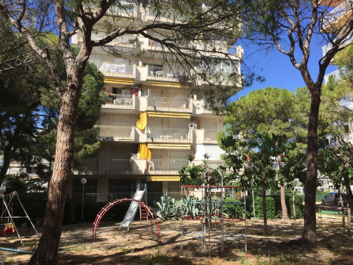 סאלו Apartamento Familiar Leomar מראה חיצוני תמונה